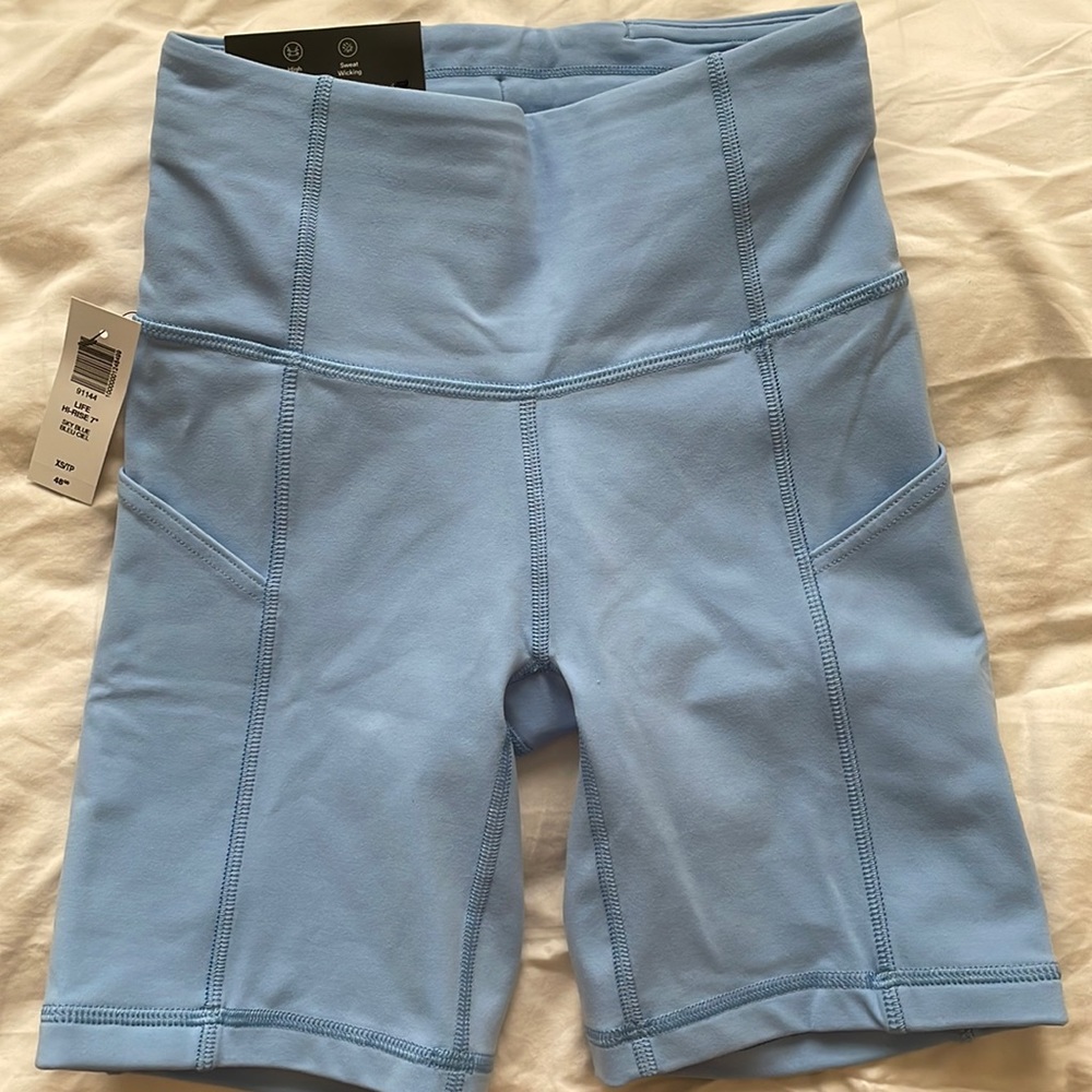 Brand New Aritzia TNA Workout Shorts